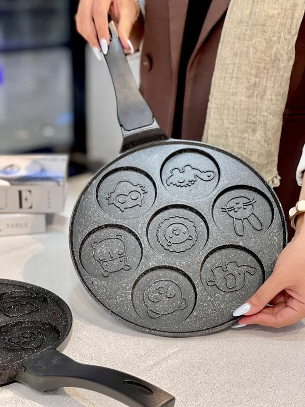 تابه پنکیک طرح ایموجی